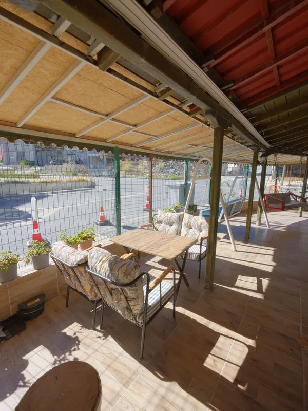 Ahşap Kapalı Açık Hava Verandası & Bahçe Salıncağı