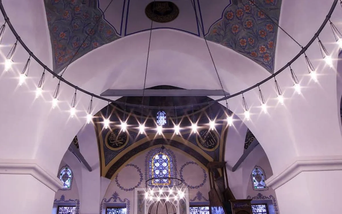 Nasrullah Kadı Camii ve Meydanı